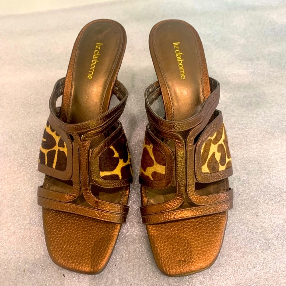 Liz Claiborne sandals size 9